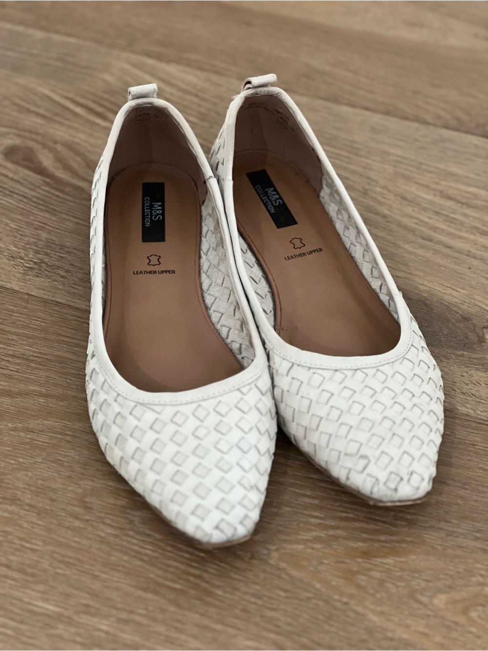 M&S White Woven Leather Pointed Ballet Flats size 10